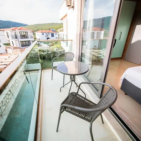 Villa Meyra Villa *
